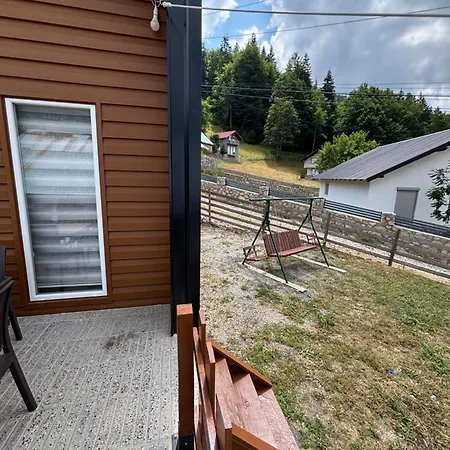 In Rugove, Kosovo Шале *